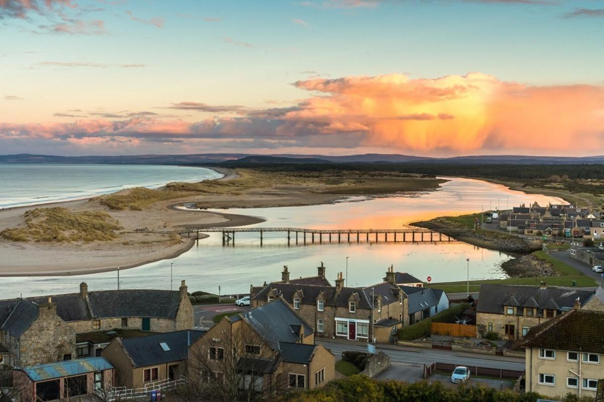 Helmsley Luxury Lodge Lossiemouth Exterior foto